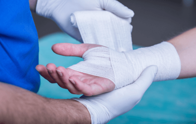 The Importance of Seeing a Hand Doctor in Deltona for Injuries